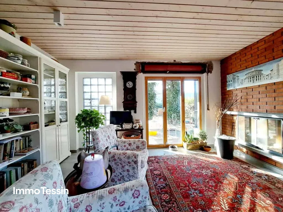 Exklusive Villa mit grossem Garten an top Lage zwischen dem Lago Maggiore und dem Lago di Lugano – Foto 9 von 13