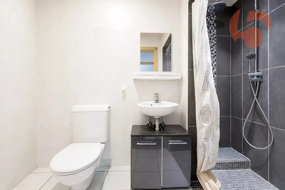 Villa individuelle avec revenu locatif à deux pas du lac – photo 10 sur 12