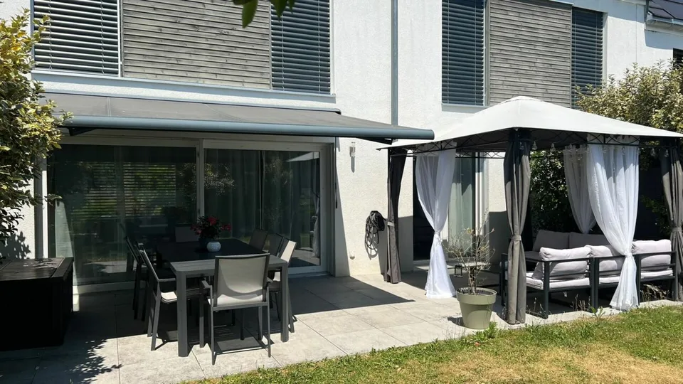 Villa contigüe de 4.5 pièces avec sous-sol