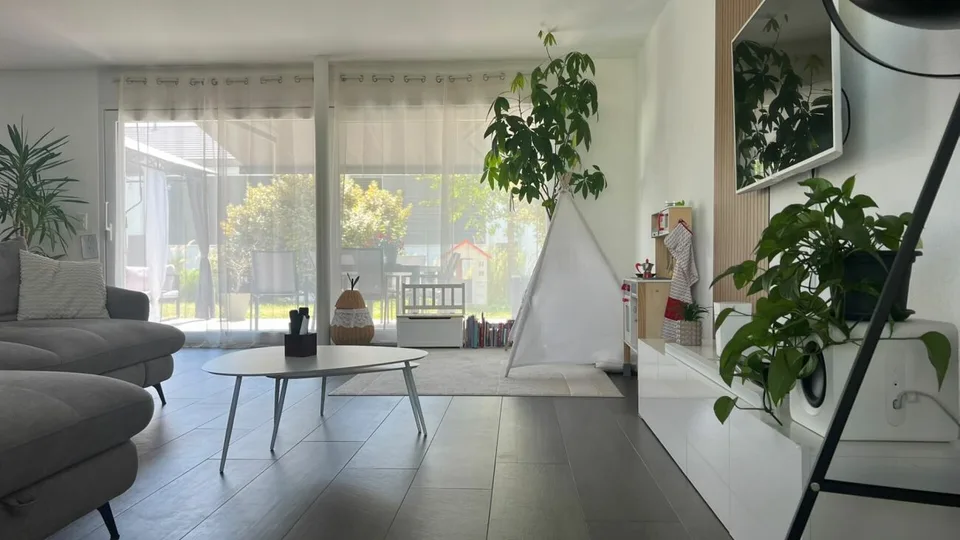 Villa contigüe de 4.5 pièces avec sous-sol