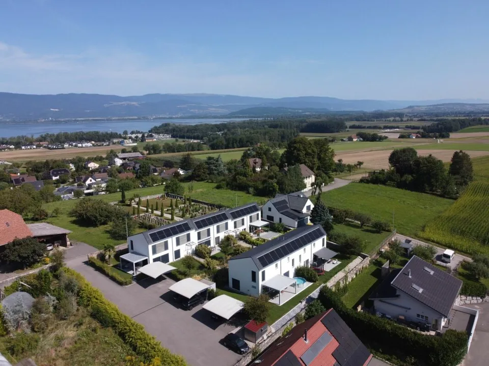 Villa contigüe de 4.5 pièces avec sous-sol