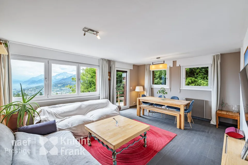 Appartement paisible avec vue dégagée.