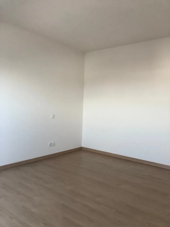Appartamento moderno di 2 camere con balcone e garage a Saint-Louis – foto 6 di 13