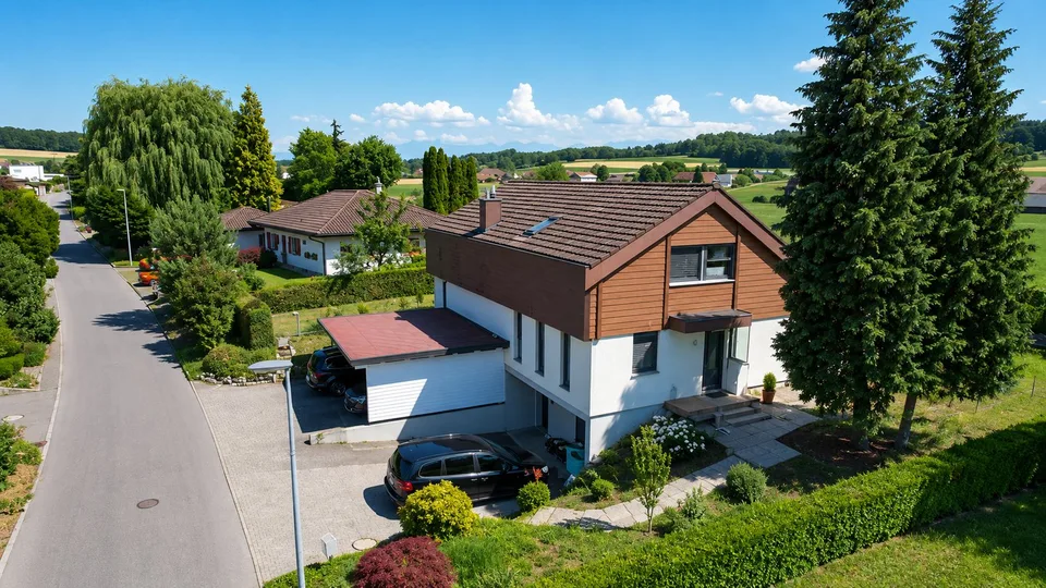 Charmantes Einfamilienhaus in Guschelmuth – Wohnen mit Weitblick und Ruhe