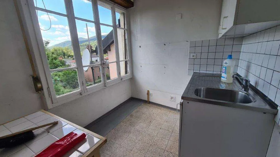 Schönes Kernhaus zur Renovierung – Foto 12 von 13