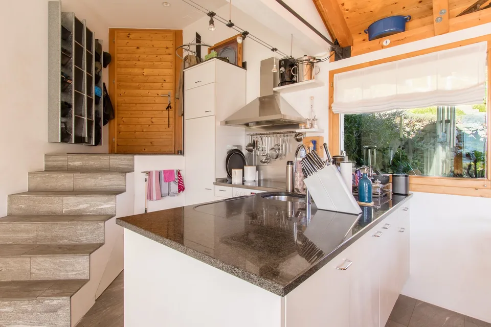 Charmantes 4.5-Zimmer-Doppeleinfamilienhaus mit Bergpanorama in Falera – Foto 7 von 30