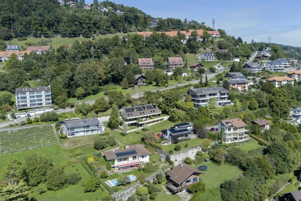 More than 2 lots available! AUREA in Chardonne!
