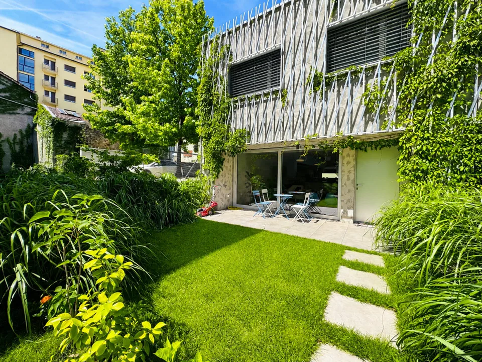 VILLA URBAINE D'EXCEPTION AU C?UR DE MARTIGNY - 3.5 PIÈCES AVEC JARDIN ET SOUS-SOL AMÉNAGEABLE