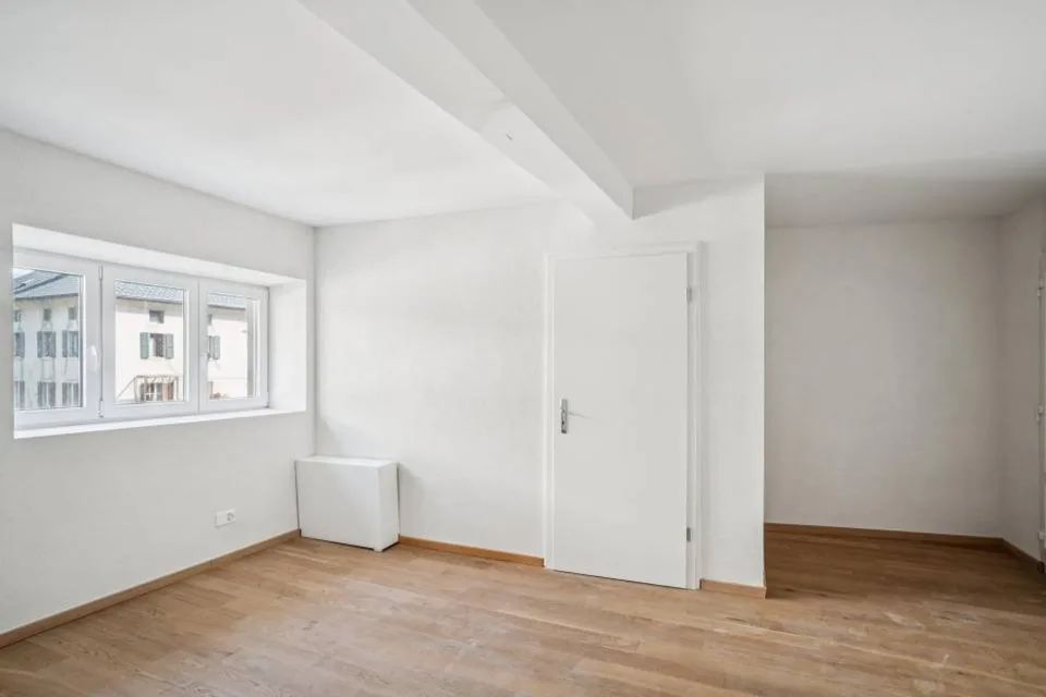 Duplex von 4.5 Zimmern mit Charakter in kleiner WEG – Foto 7 von 13