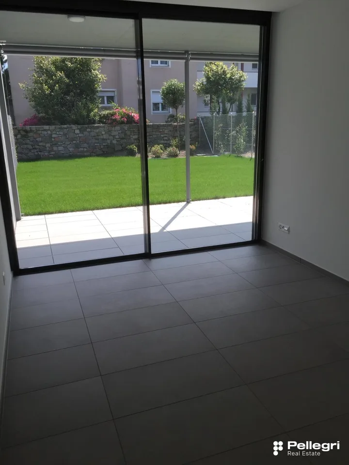 Moderno e centrale in zona tranquilla