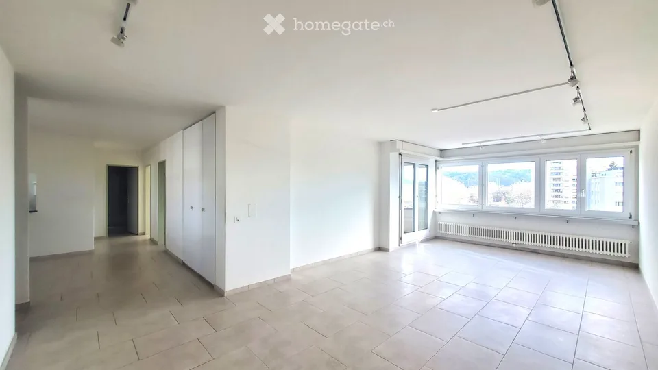 Charmante 3.5-Zimmer-Wohnung mit Balkon und herrlicher Aussicht in Wettingen