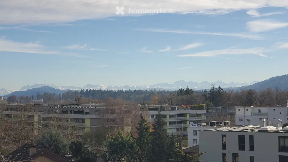 Charmante 3.5-Zimmer-Wohnung mit Balkon und herrlicher Aussicht in Wettingen