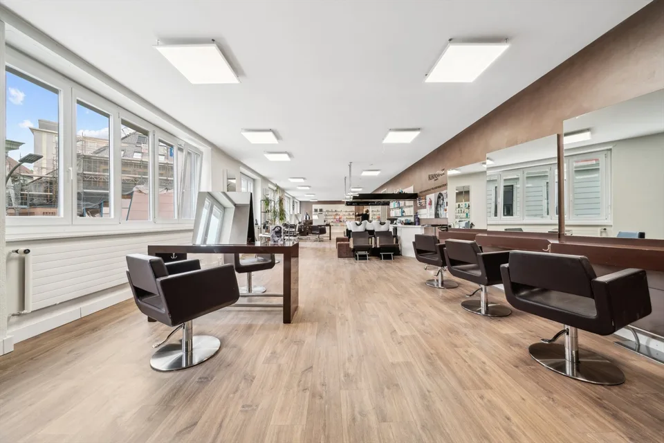 Locale commerciale al 1° piano