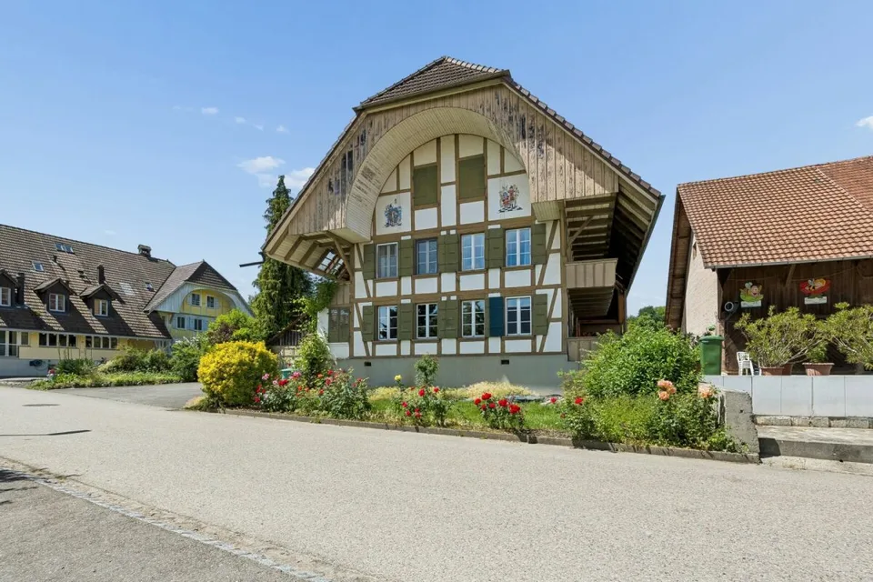 Bauernhaus mit Charme, Umschwung und attraktiver Baulandreserve – Foto 10 von 13
