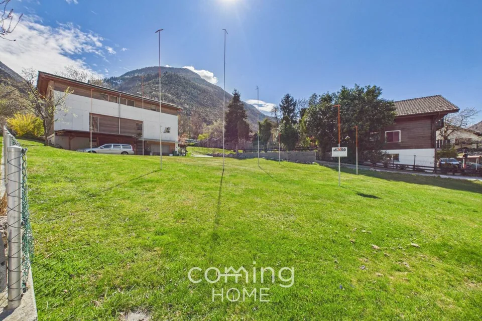 Ready for immediate development in Gamsen - exclusive W2 building plot in a central location