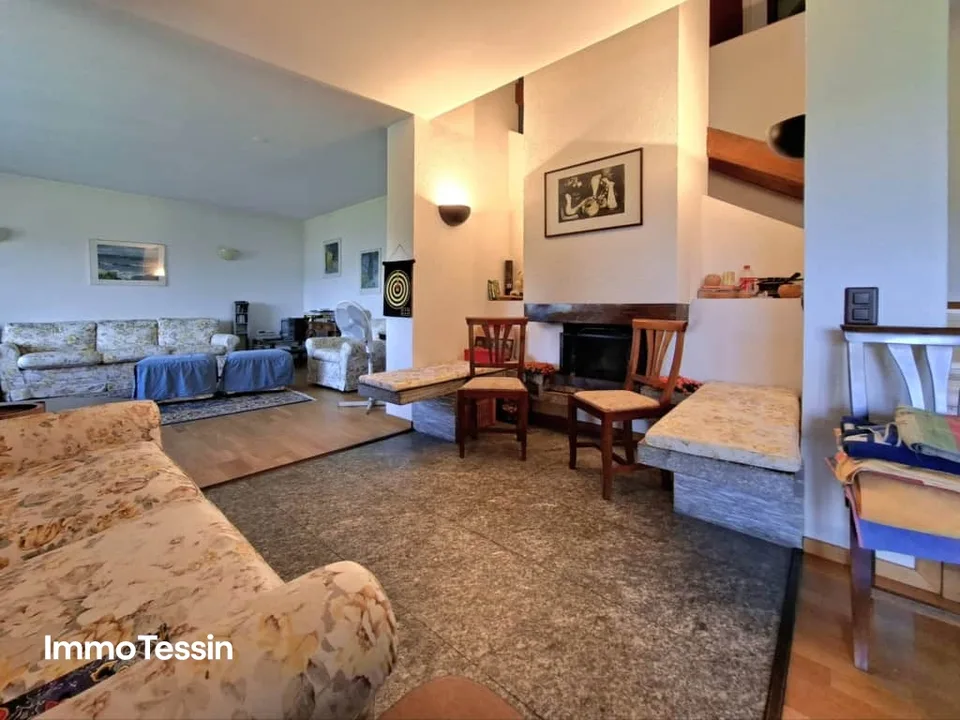 HIGHLIGHT: Exklusive Doppel Villa mit Pool und riesigem Grundstück für absolute Privatsphäre an Bestlage nähe Lugano – Foto 8 von 13