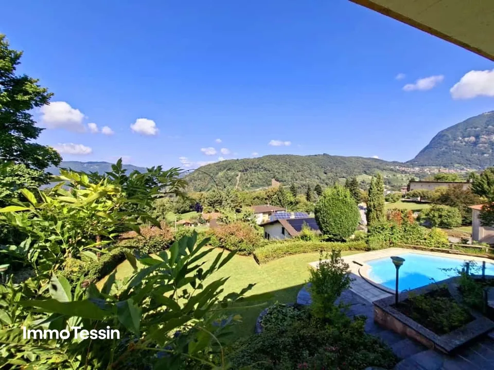 HIGHLIGHT: Villa doppia esclusiva con piscina e terreno enorme per una privacy assoluta in una posizione privilegiata vicino a Lugano