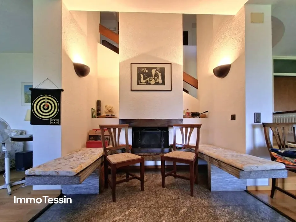 HIGHLIGHT: Exklusive Doppel Villa mit Pool und riesigem Grundstück für absolute Privatsphäre an Bestlage nähe Lugano – Foto 9 von 13