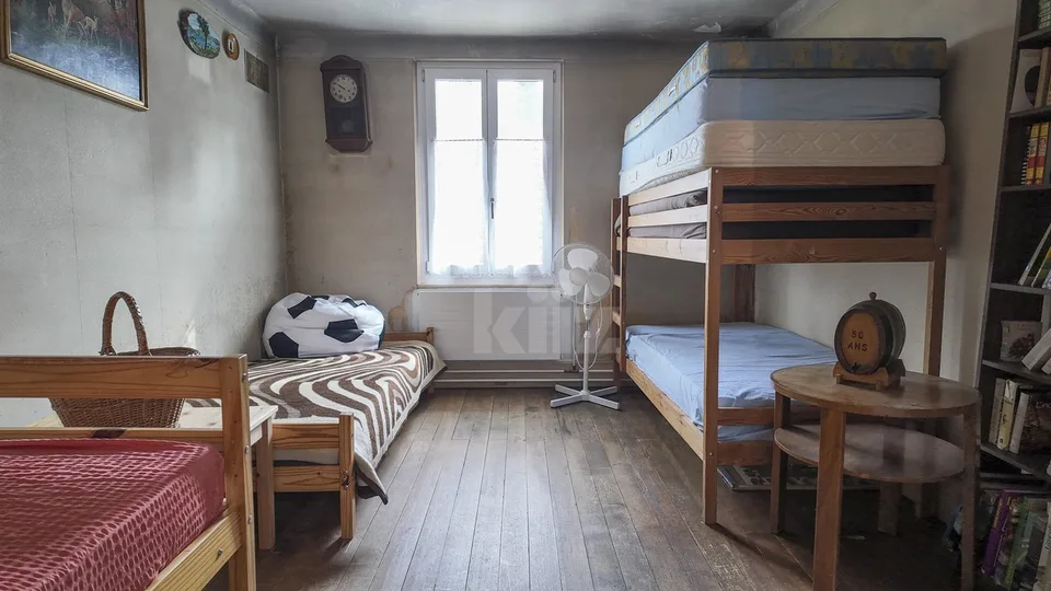 A rénover ! Charmante maison de campagne au fort potentiel – photo 7 sur 13