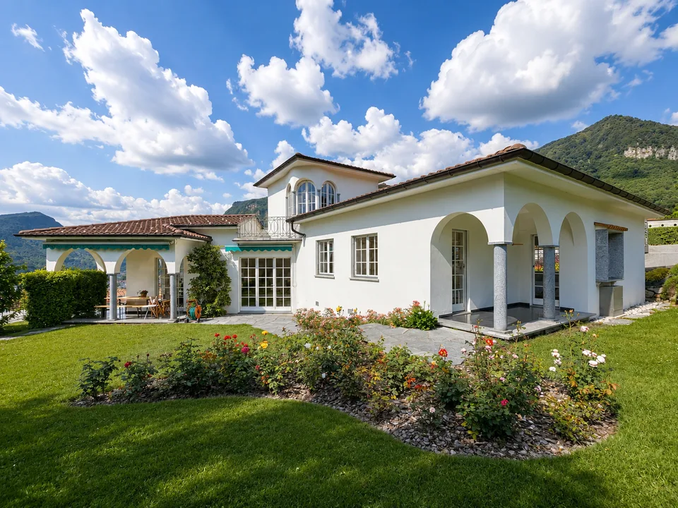 Mendrisio: Magnifica villa unifamiliare con ampio giardino e vista dominante