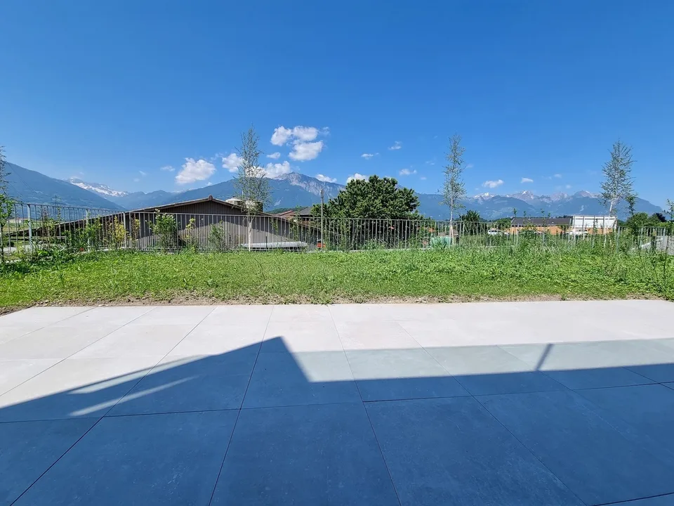 APPARTEMENT DE 2.5 PIÈCES AVEC TERRASSE-JARDIN