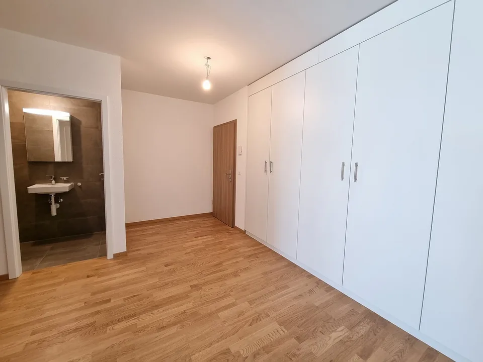 2,5-ZIMMER-WOHNUNG MIT TERRASSE-GARTEN