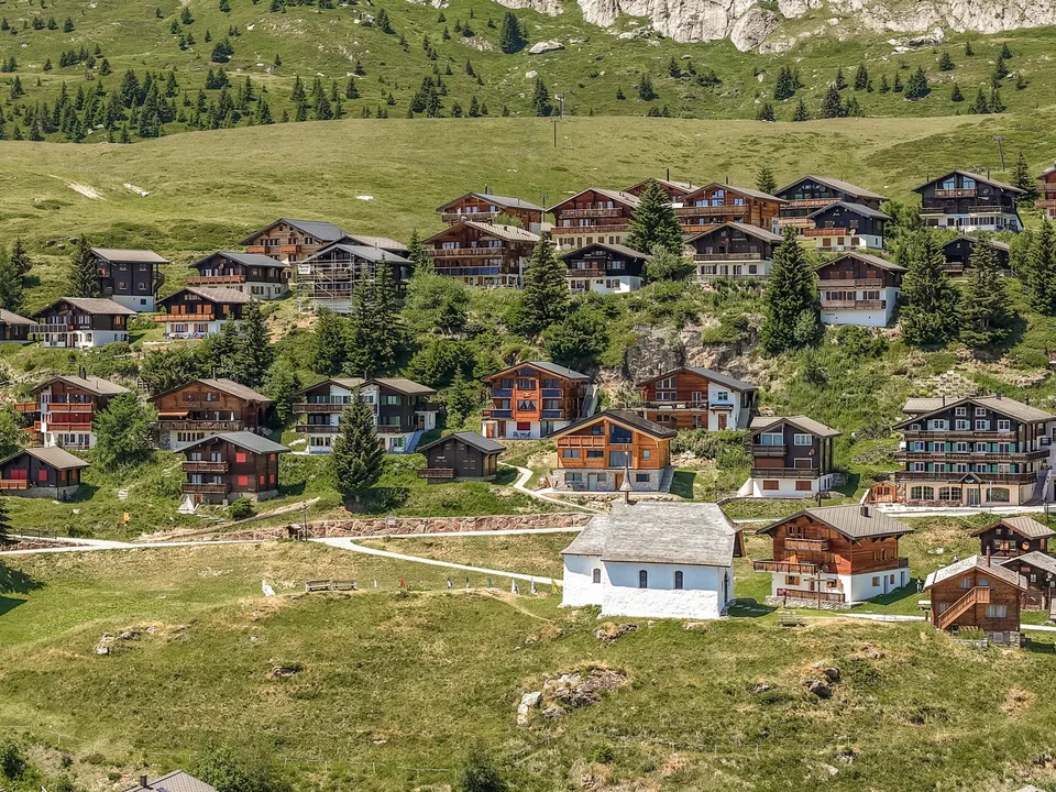 Appartamento di 2,5 locali stiloso con terrazza soleggiata nel cuore di Bettmeralp