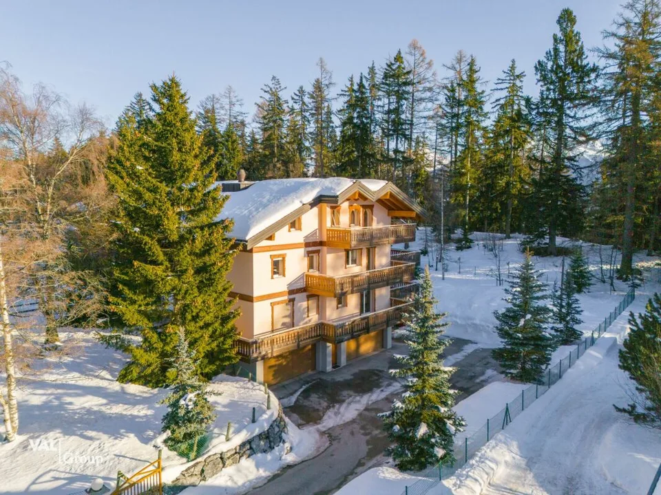 Residenza con 3 appartamenti generosi