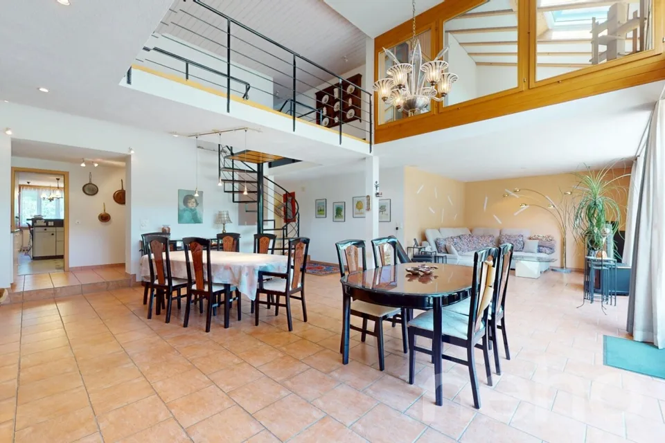Casa familiare con grande terreno e opzioni di ampliamento – foto 15 di 21