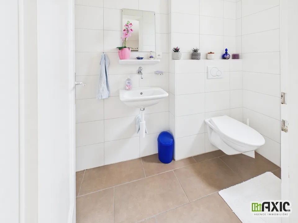 À vendre à Delémont : immeuble mixte comprenant 6 logements et 1 commerce – Foto 7 von 13