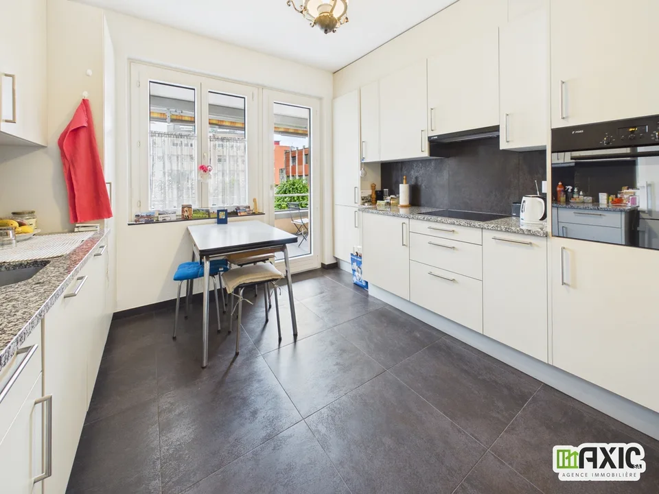 À vendre à Delémont : immeuble mixte comprenant 6 logements et 1 commerce – Foto 10 von 13