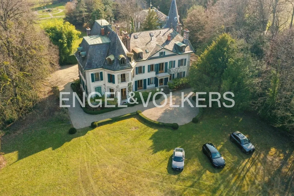 Castello storico con autorizzazione edilizia