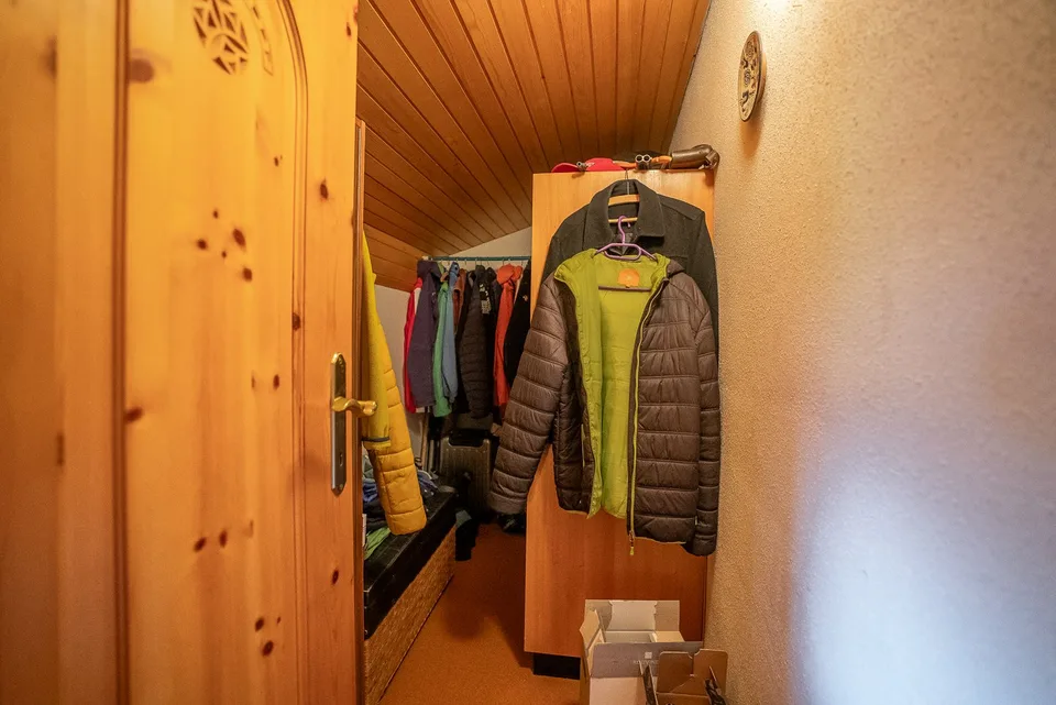 Appartement mansardé authentique avec vue sur le golf et hauts plafonds – photo 26 sur 30