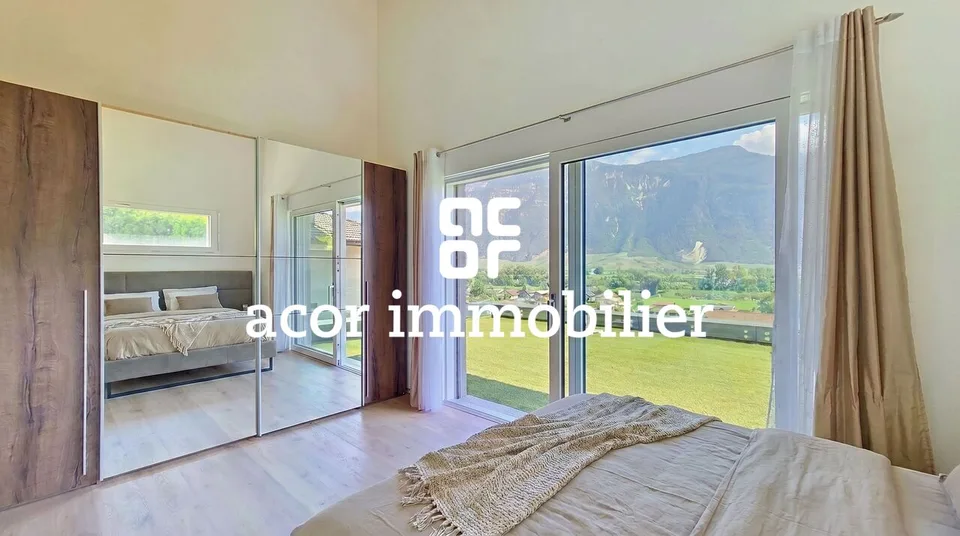 Moderne Villa mit Panoramablick – Foto 10 von 13