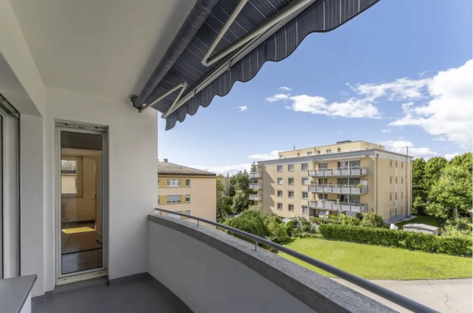 Helles 4.5-Zimmer-Wohnung mit Balkon in Lausanne