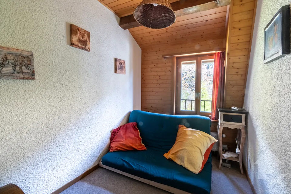 Wohnung mit 3.5 Zimmern im Dachgeschoss