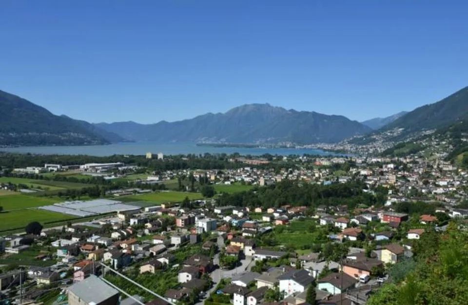 GORDOLA – ATTICO 4.5 LOC, VISTA PANORAMICA SUL LAGO MAGGIORE/SECONDA RESIDENZA