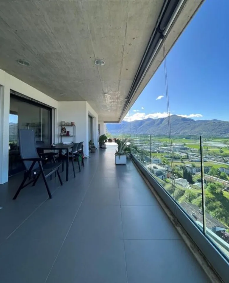 GORDOLA – PENTHOUSE 4,5 PIÈCES, VUE PANORAMIQUE SUR LE LAC LONG/DEUXIÈME RÉSIDENCE – photo 6 sur 12