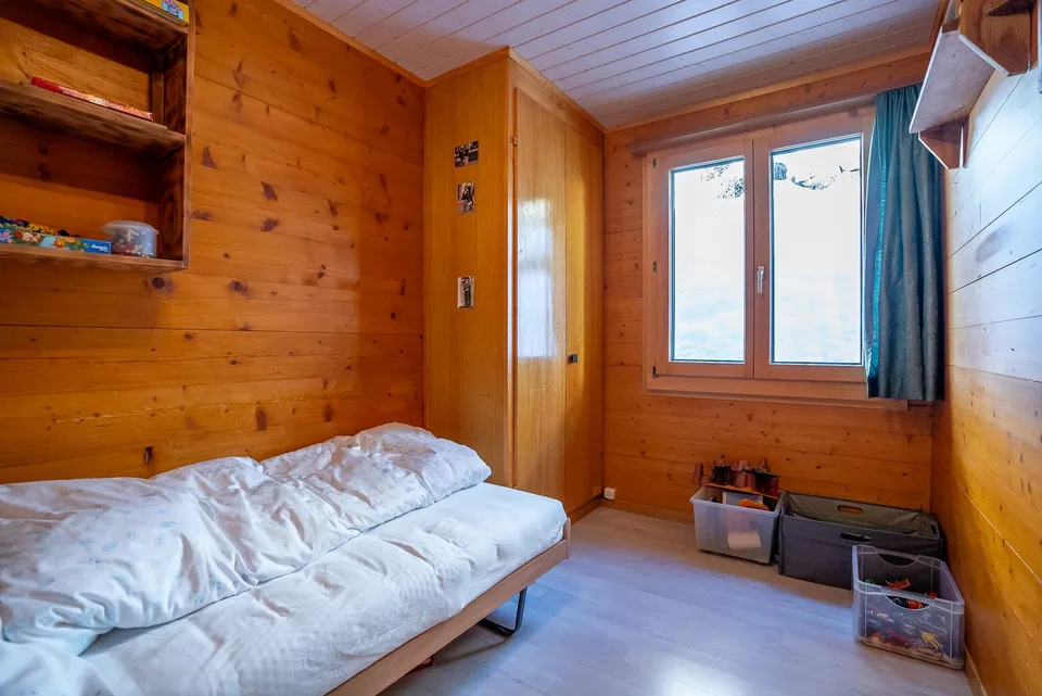 Maison de 4 familles directement sur les pistes avec un haut potentiel de rendement et une utilisation flexible – photo 28 sur 30
