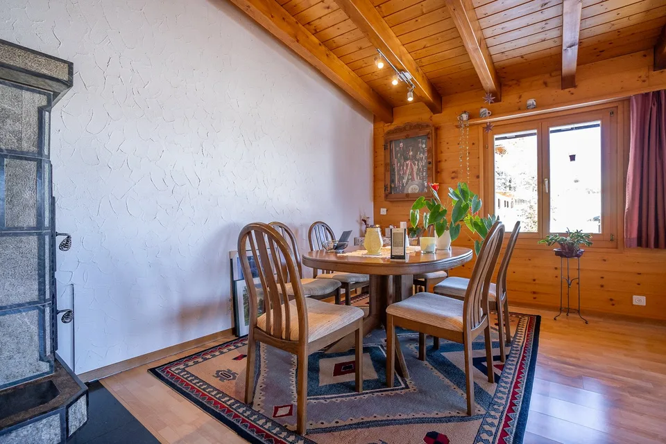 Maison de 4 familles directement sur les pistes avec un haut potentiel de rendement et une utilisation flexible – photo 18 sur 30