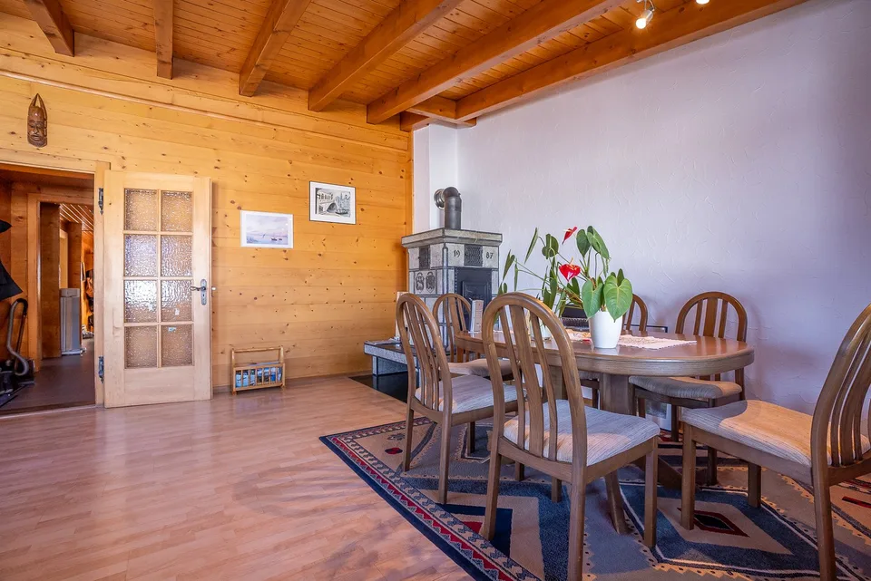 Maison de 4 familles directement sur les pistes avec un haut potentiel de rendement et une utilisation flexible – photo 19 sur 30