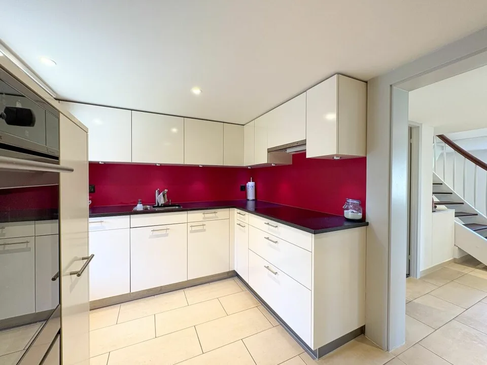 Maison jumelée de 4,5 pièces dans un emplacement ensoleillé