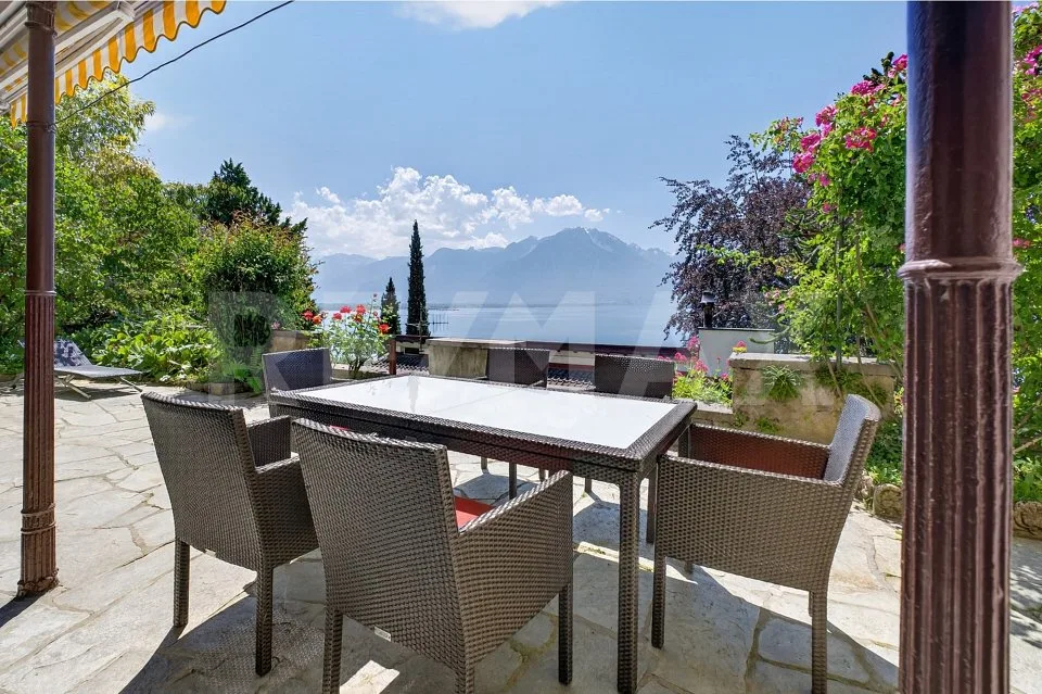 Territet: Un appartement de caractère, entre lac et montagnes, pour savourer le temps – photo 9 sur 10