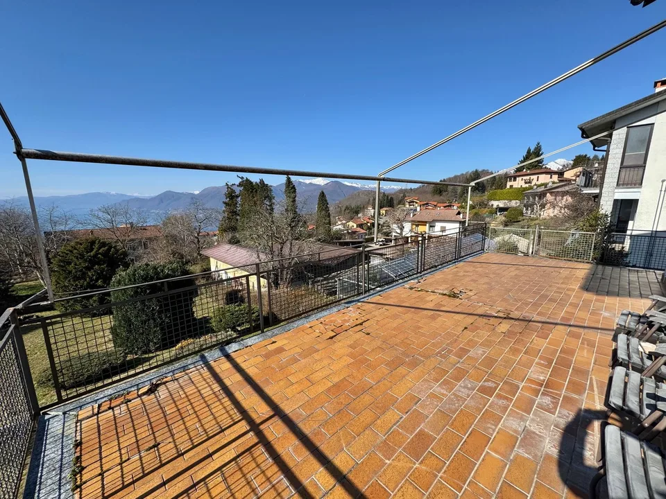 Villa Storica con Vista Mozzafiato sul Lago – Foto 15 von 19