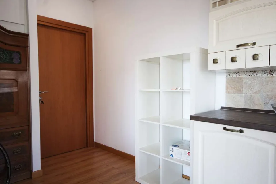 Accogliente attico di 2.5 locali arredato con terrazza - ottimo inv... – Foto 22 von 23