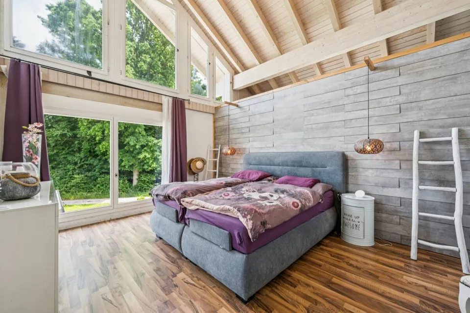 8.5-Zimmer-Villa voller Möglichkeiten – Foto 8 von 15