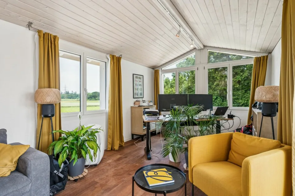 8.5-Zimmer-Villa voller Möglichkeiten – Foto 7 von 15