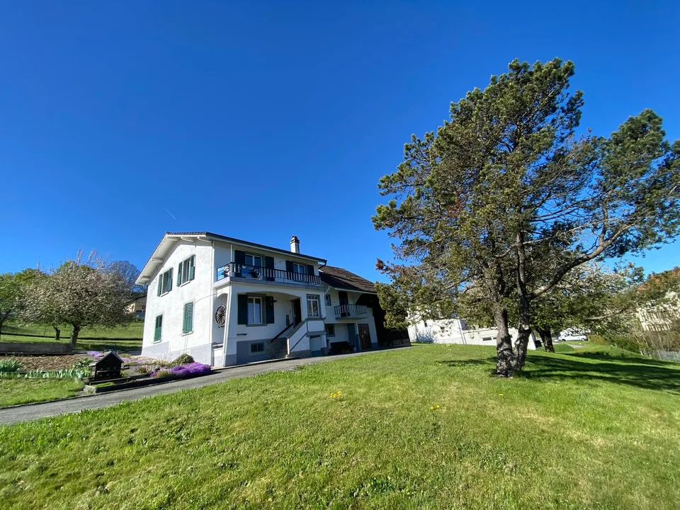 Maison familiale de 2 appartements, Courfaivre - 689000