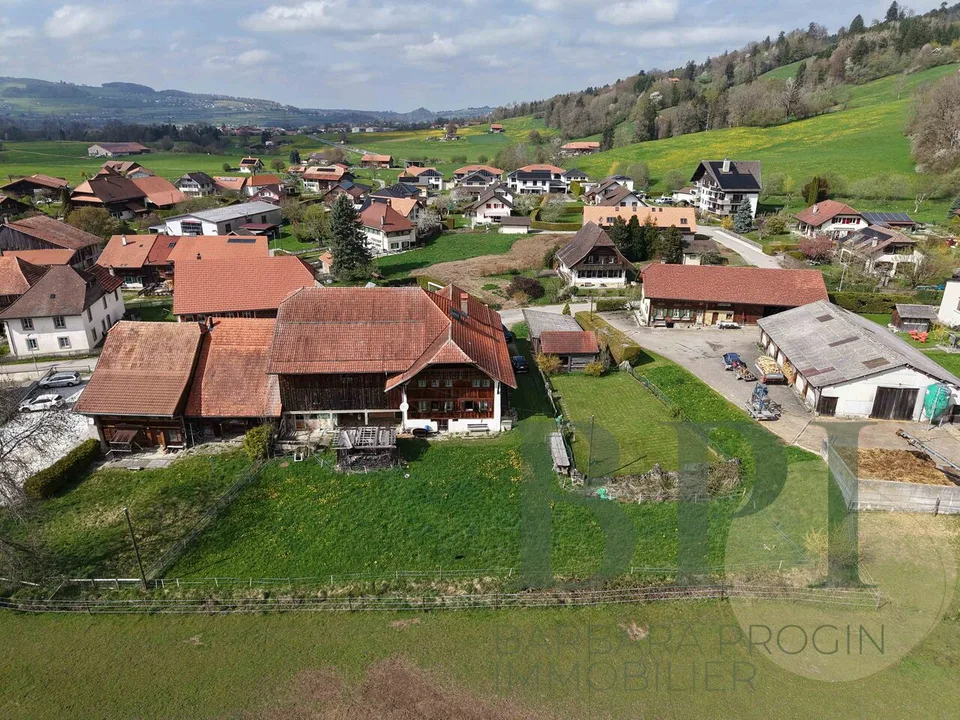 Traditioneller Bauernhof mit Entwicklungspotenzial