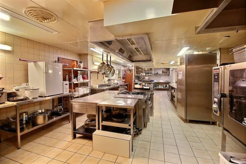 Restaurant 380 m2 im Sentier – Foto 12 von 13